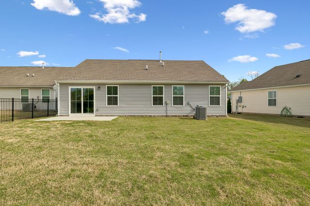 616 Streamview Dr, White House, TN 37188