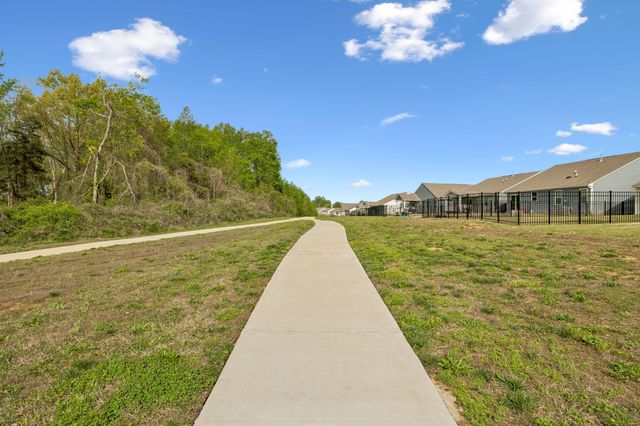 616 Streamview Dr, White House, TN 37188