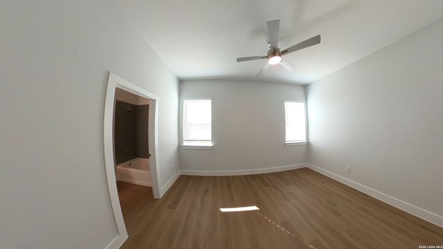 330 E Carson St Apt 3102, San Antonio, TX 78208