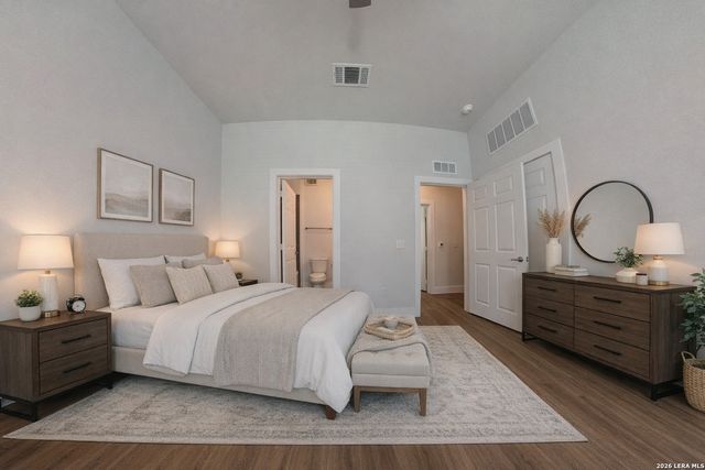 330 E Carson St Apt 3102, San Antonio, TX 78208