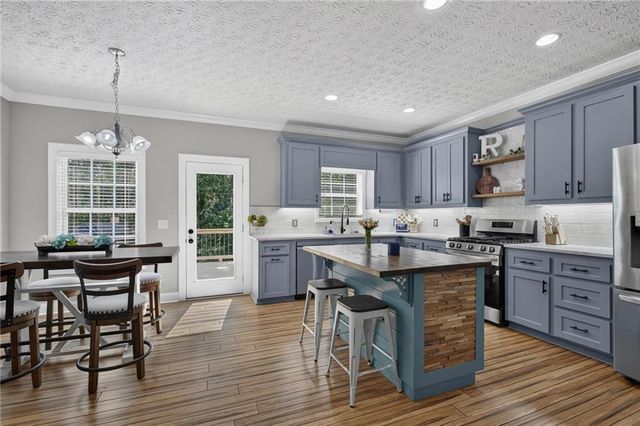 118 Nelson Oaks Drive, Ball Ground, GA 30107