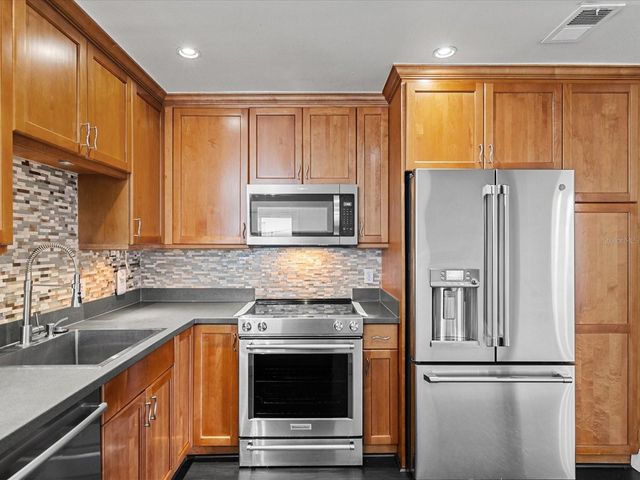 2113 W PERIO STREET, Tampa, FL 33612