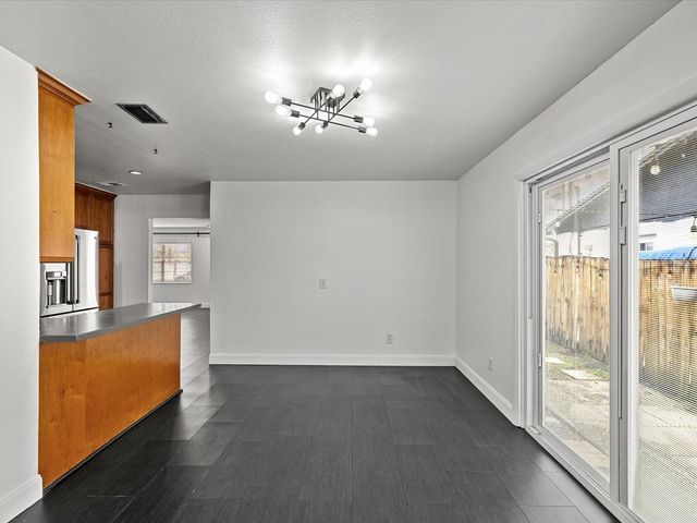 2113 W PERIO STREET, Tampa, FL 33612