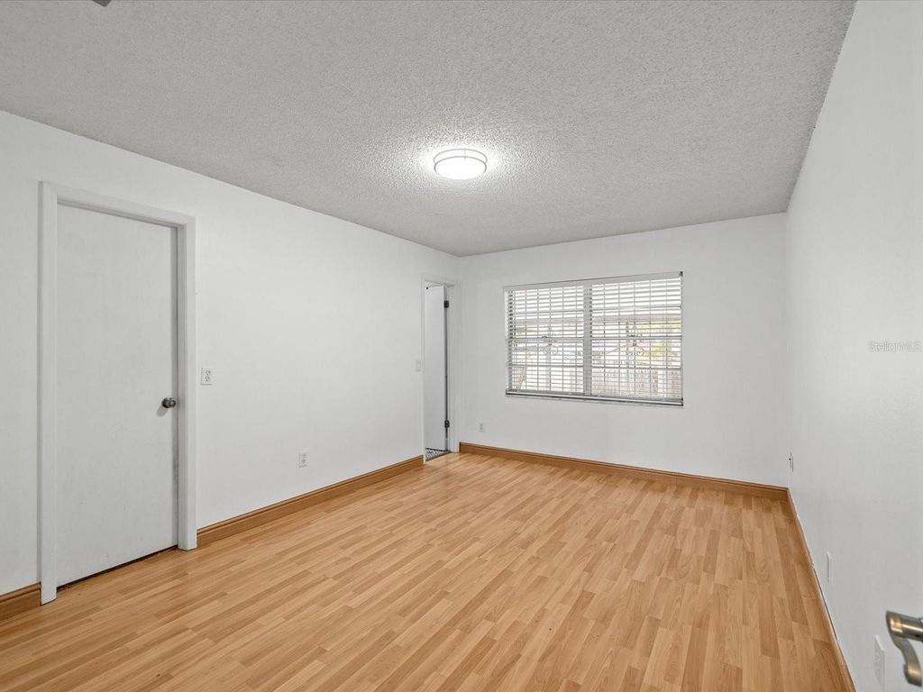 Image 19 of property listing at 2113 W PERIO STREET, Tampa, FL 33612