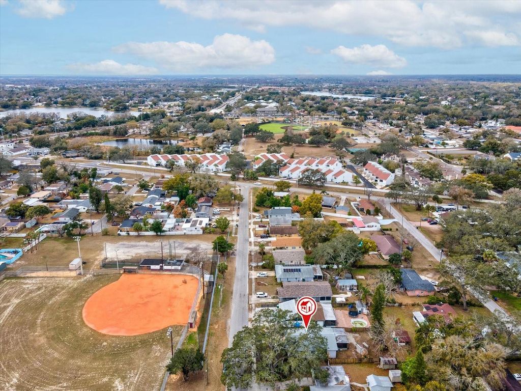 Image 35 of property listing at 2113 W PERIO STREET, Tampa, FL 33612