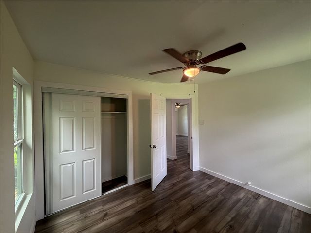 4942 Anthony St, Corpus Christi, TX 78415