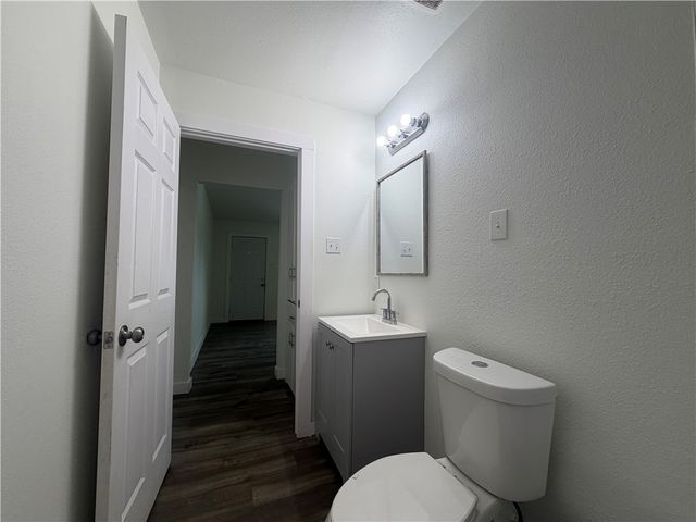 4942 Anthony St, Corpus Christi, TX 78415