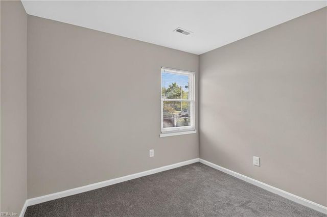 117 Jenness LN, Newport News, VA 23602