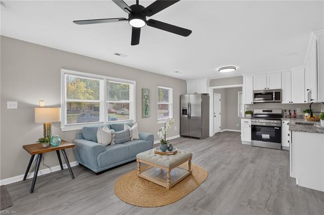 117 Jenness LN, Newport News, VA 23602