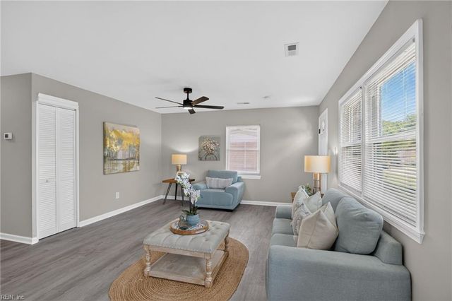 117 Jenness LN, Newport News, VA 23602