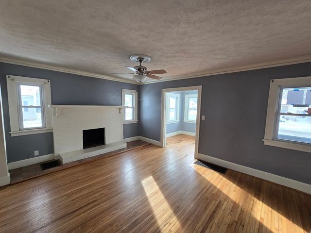 2103 N Court Street, Rockford, IL 61103