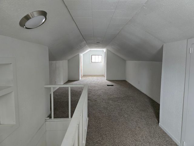 2103 N Court Street, Rockford, IL 61103