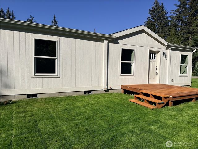 6184 Azure Way, Maple Falls, WA 98266