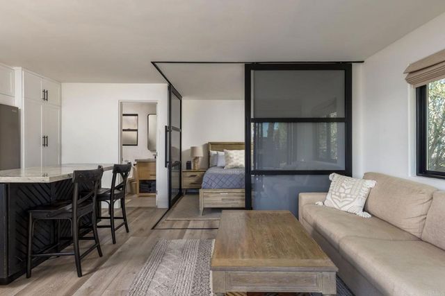 801 3 North Pacific St, Oceanside, CA 92054