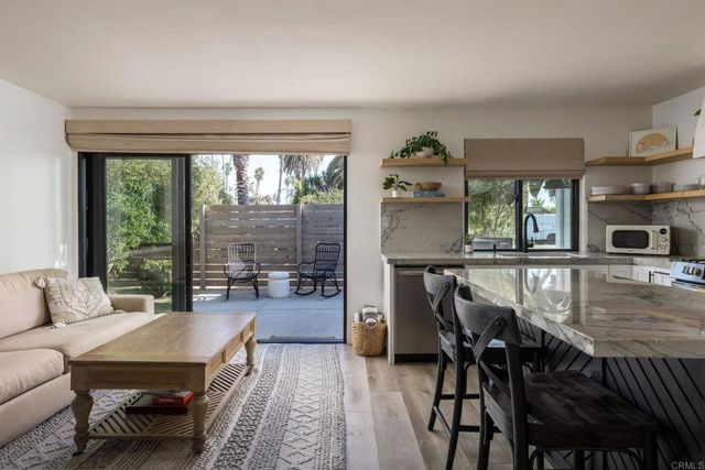 801 3 North Pacific St, Oceanside, CA 92054