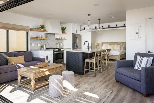 801 3 North Pacific St, Oceanside, CA 92054