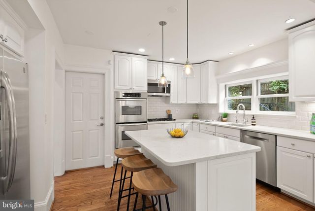 5246 LOUGHBORO RD NW, Washington, DC 20016