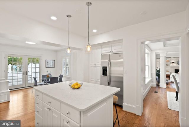 5246 LOUGHBORO RD NW, Washington, DC 20016