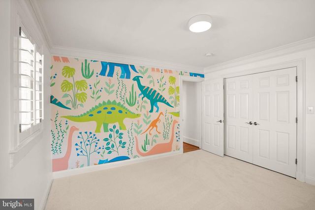 5246 LOUGHBORO RD NW, Washington, DC 20016