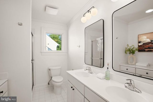 5246 LOUGHBORO RD NW, Washington, DC 20016