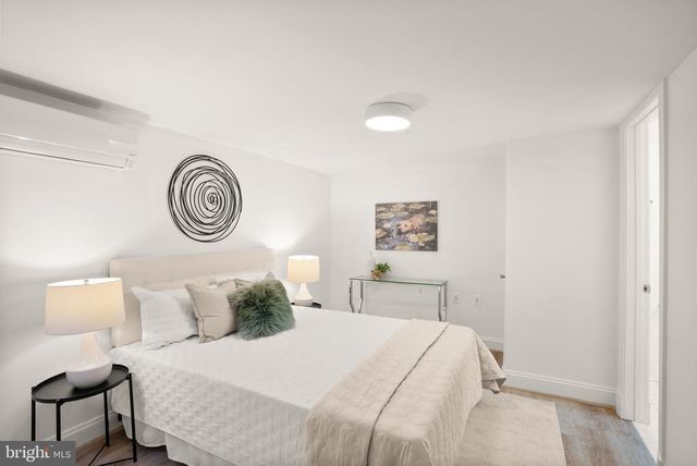 5246 LOUGHBORO RD NW, Washington, DC 20016