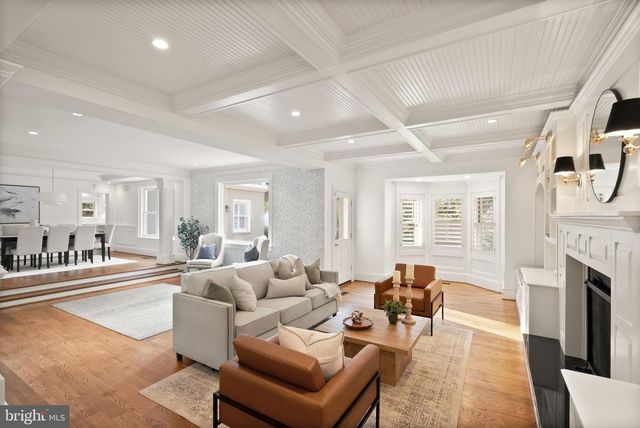 5246 LOUGHBORO RD NW, Washington, DC 20016