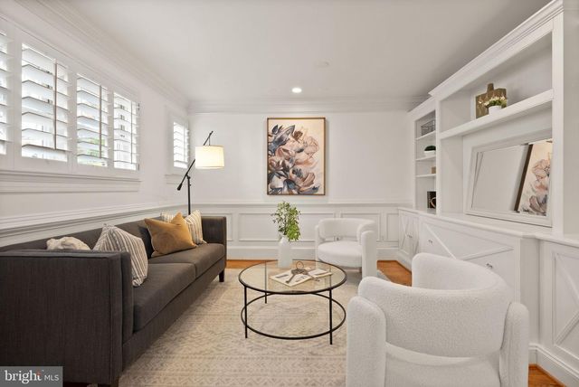 5246 LOUGHBORO RD NW, Washington, DC 20016