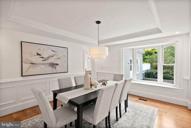 5246 LOUGHBORO RD NW, Washington, DC 20016