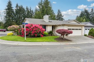 923 S 244th Place, Des Moines, WA 98198