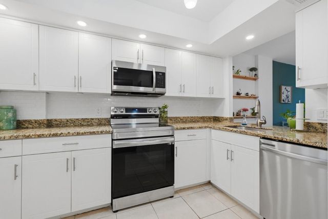 108 Royal Park Drive 1d, Oakland Park, FL 33309