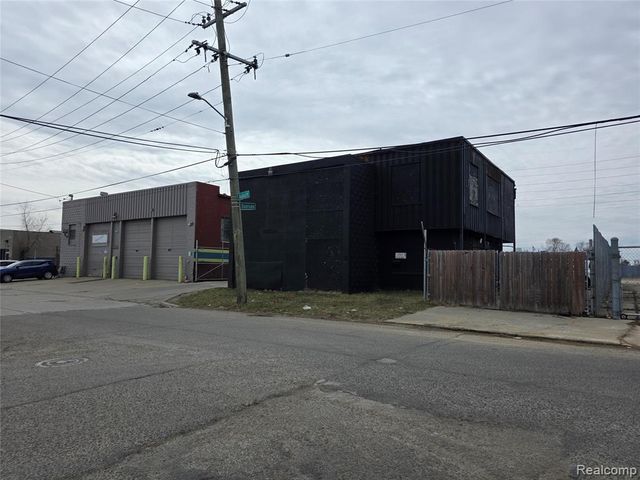 13501 Auburn Street, Detroit, MI 48223