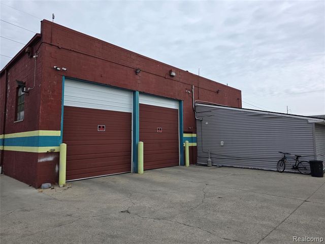 13501 Auburn Street, Detroit, MI 48223