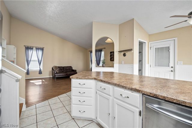 5943 Eastview Avenue, North Ridgeville, OH 44039