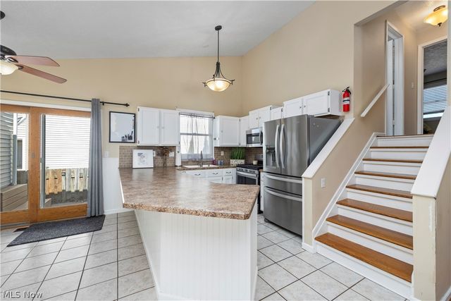 5943 Eastview Avenue, North Ridgeville, OH 44039