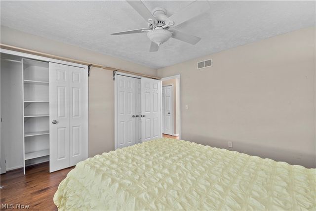 5943 Eastview Avenue, North Ridgeville, OH 44039