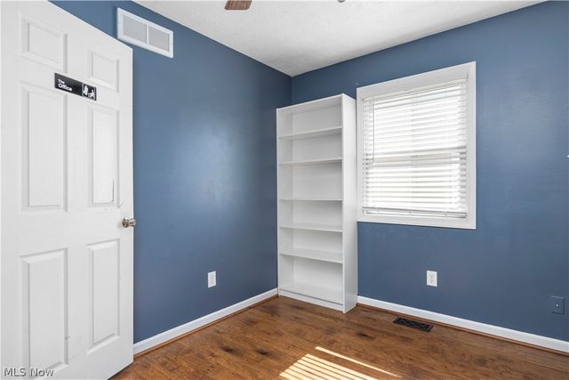 5943 Eastview Avenue, North Ridgeville, OH 44039