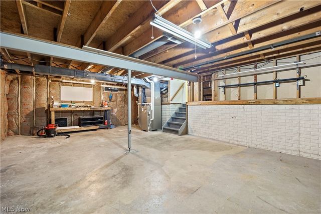 5943 Eastview Avenue, North Ridgeville, OH 44039