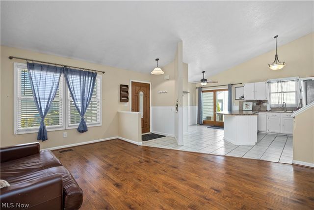 5943 Eastview Avenue, North Ridgeville, OH 44039