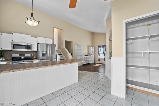 5943 Eastview Avenue, North Ridgeville, OH 44039