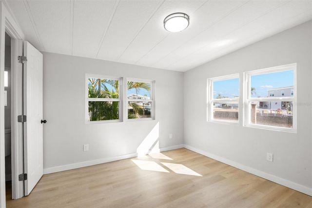 6823 MOUNT PLEASANT ROAD NE 37, St Petersburg, FL 33702