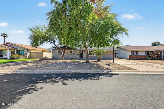 827 W ROMO JONES Street, Tempe, AZ 85281
