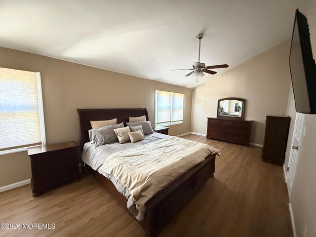 45 Pine Street, Keyport, NJ 07735