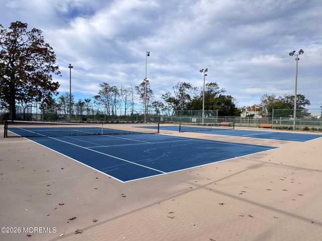 45 Pine Street, Keyport, NJ 07735
