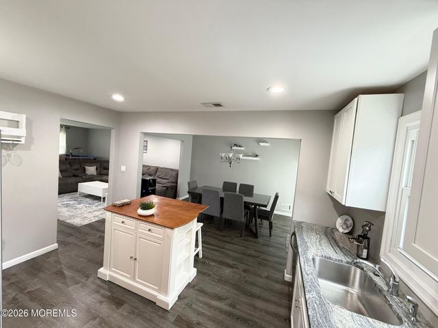 45 Pine Street, Keyport, NJ 07735
