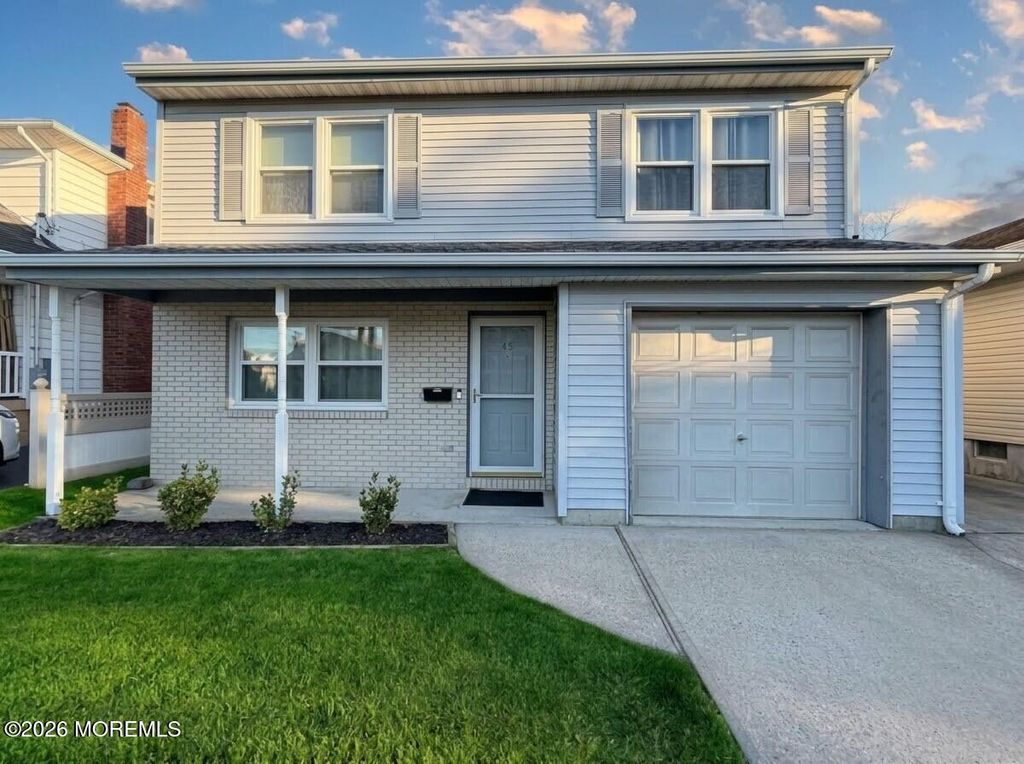 45 Pine Street, Keyport, NJ 07735