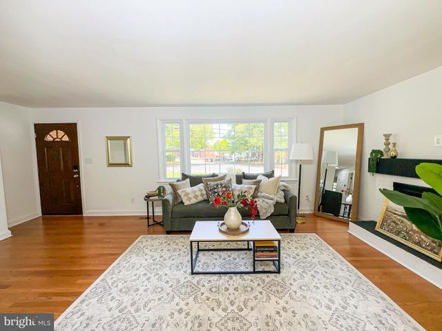 3715 PORTAL AVE, Temple Hills, MD 20748