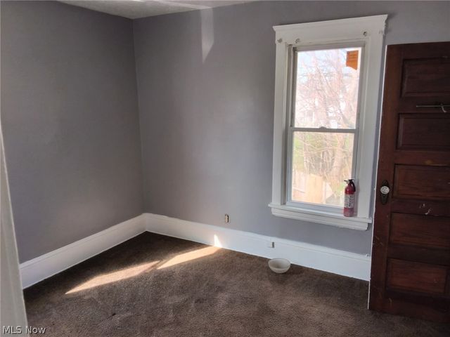 1653 Elberon Avenue, East Cleveland, OH 44112