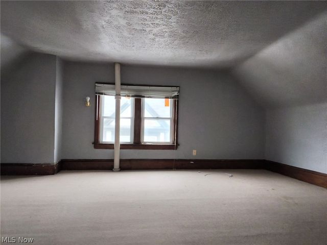 1653 Elberon Avenue, East Cleveland, OH 44112