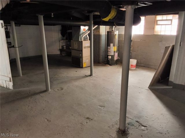 1653 Elberon Avenue, East Cleveland, OH 44112