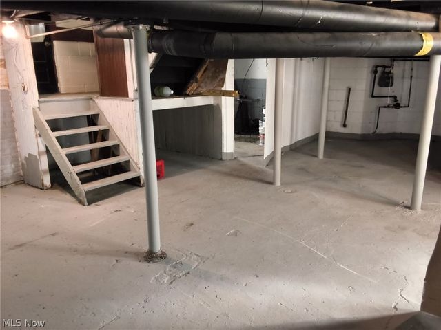 1653 Elberon Avenue, East Cleveland, OH 44112